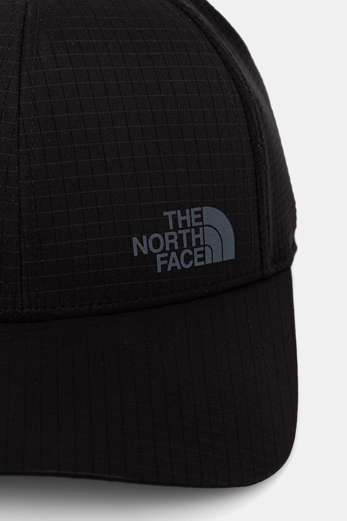 The North Face čiapka so šiltom TRUCKER NF0A8A2EJK31 čierna SS26