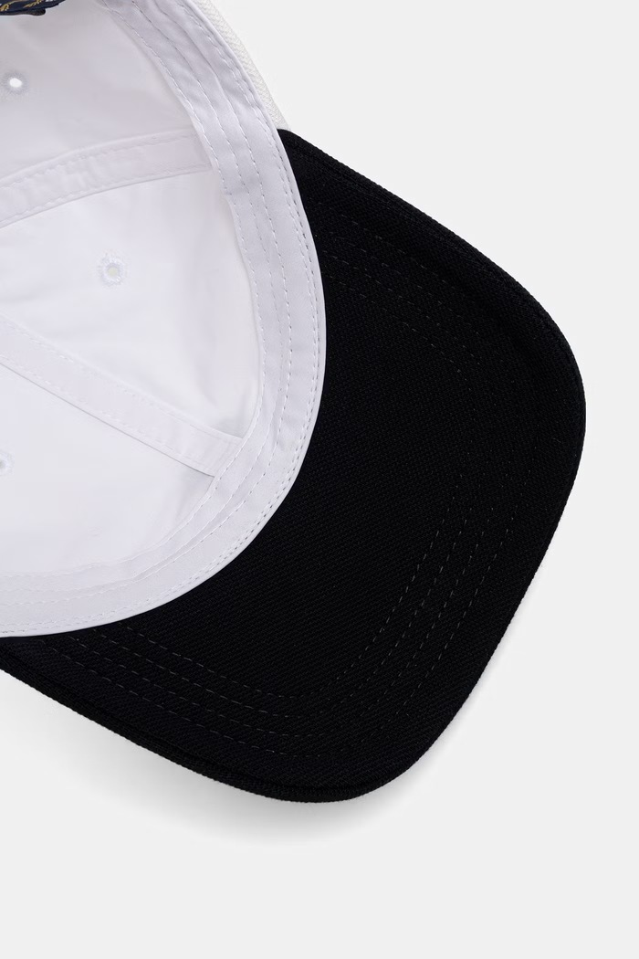 Akcesoria Fred Perry czapka z daszkiem bawełniana HW2303 biały
