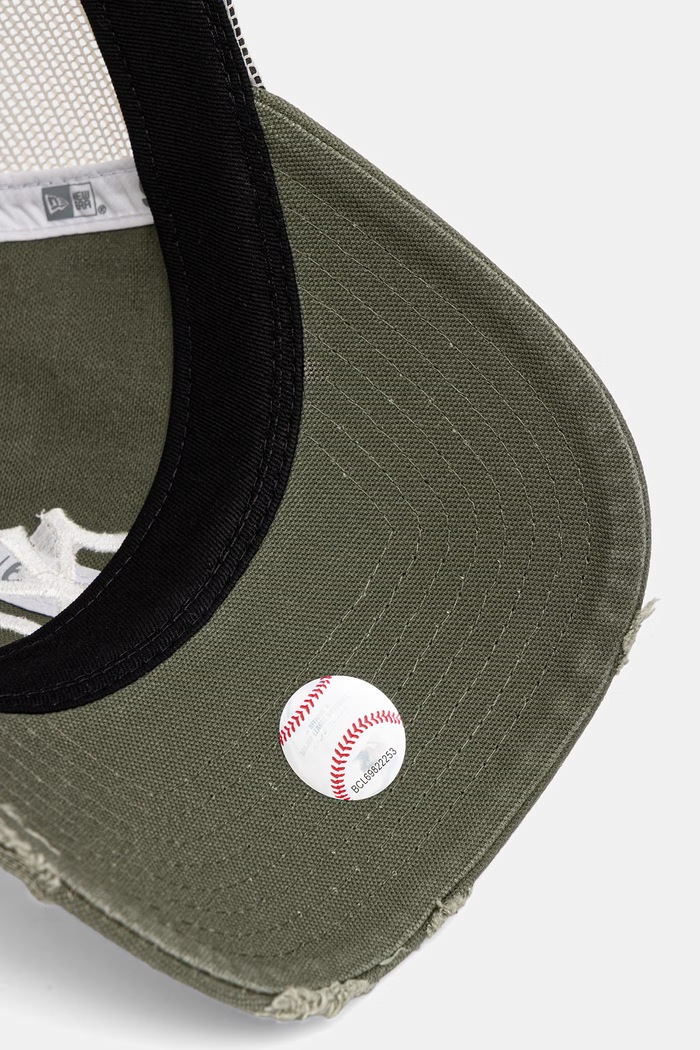 New Era czapka z daszkiem trucker CANV 920 TRUCKER NYY zielony 60856386