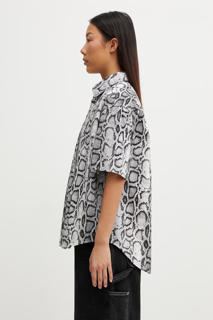 Carhartt WIP W' S/S Snake Camo Shirt cămașă din bumbac de femei I036280.3Q2XX negru SS26