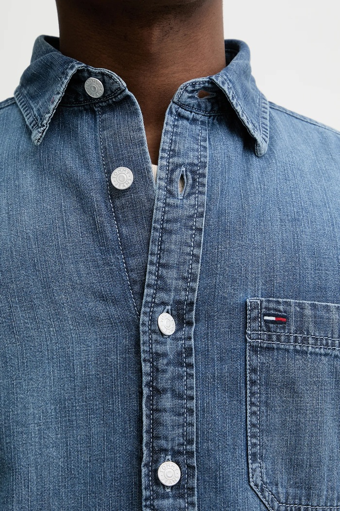 Дънкова риза Tommy Jeans DM0DM22303