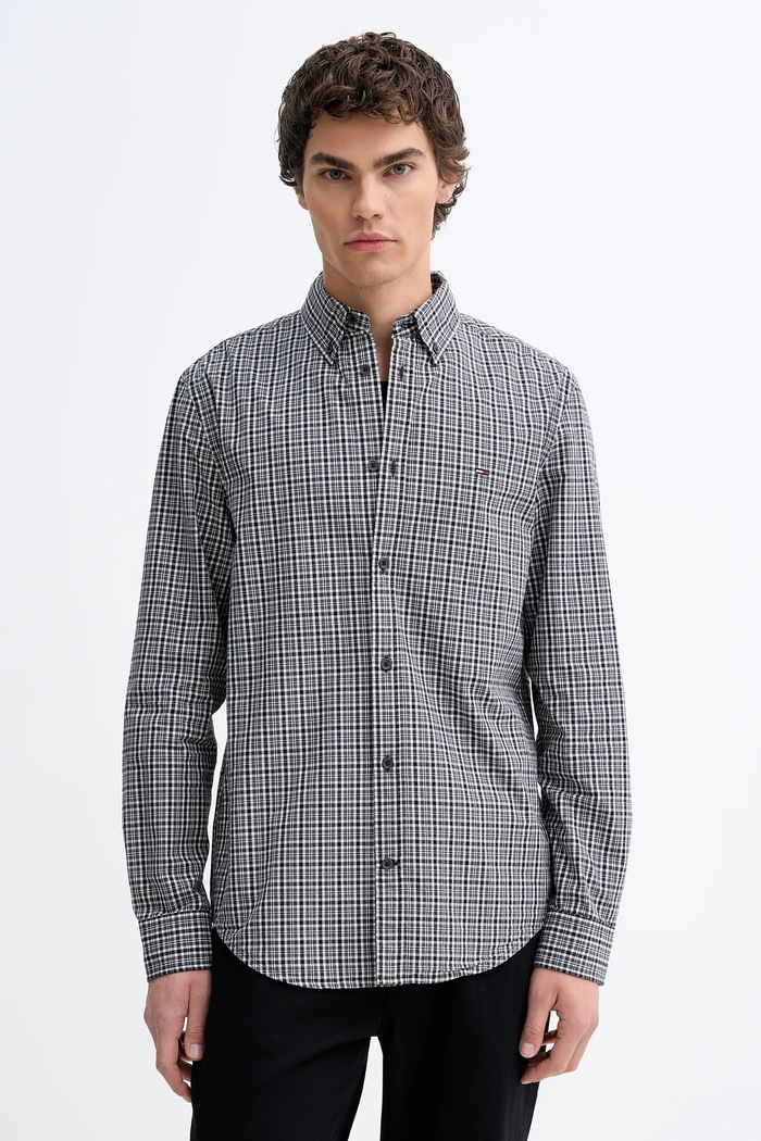 Памучна риза Tommy Jeans каре сив DM0DM22423