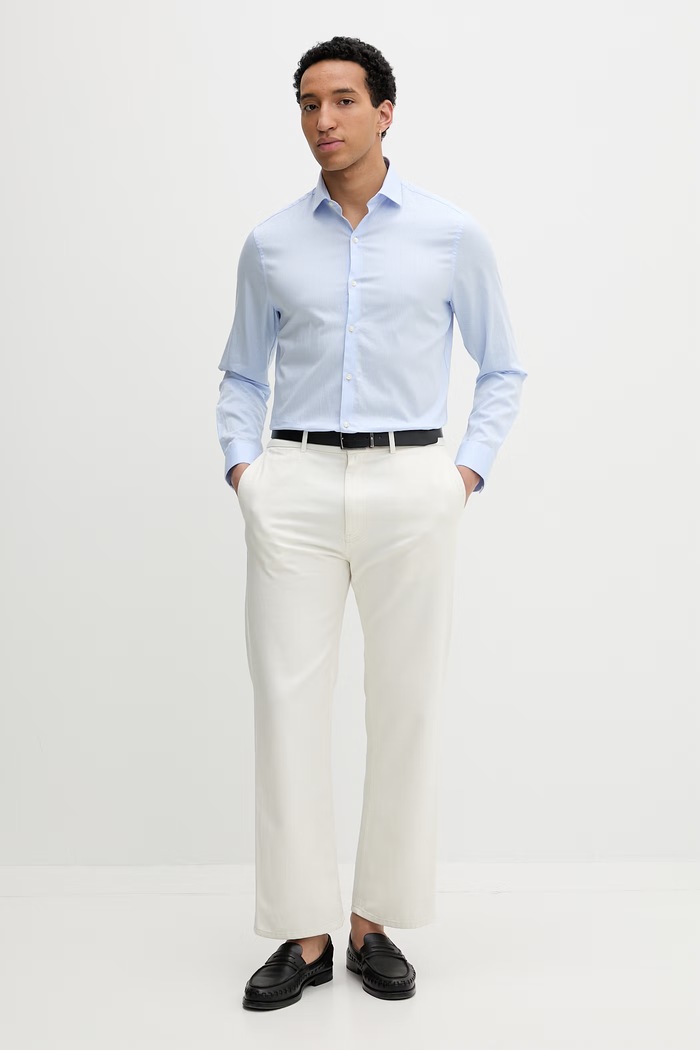 Calvin Klein pánska košeľa s bavlnou LV019EU119 modrá SS26