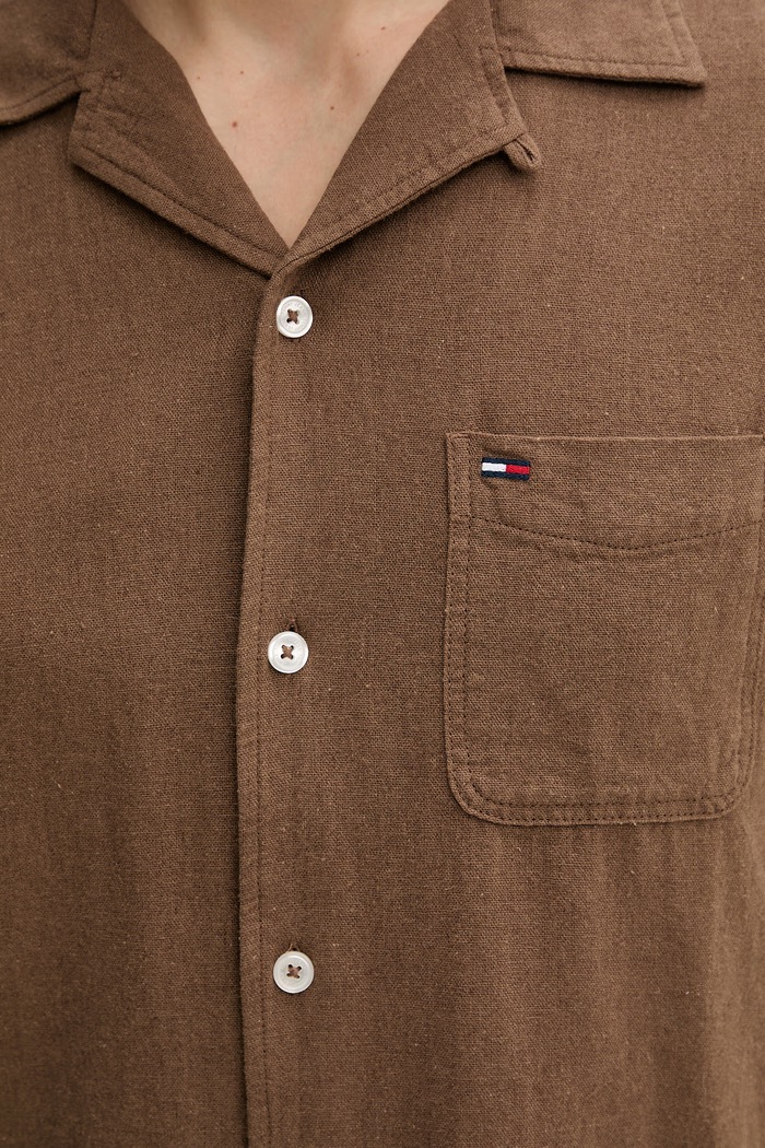 Tommy Jeans cămașă pentru bărbați, cu in DM0DM23058 maro
