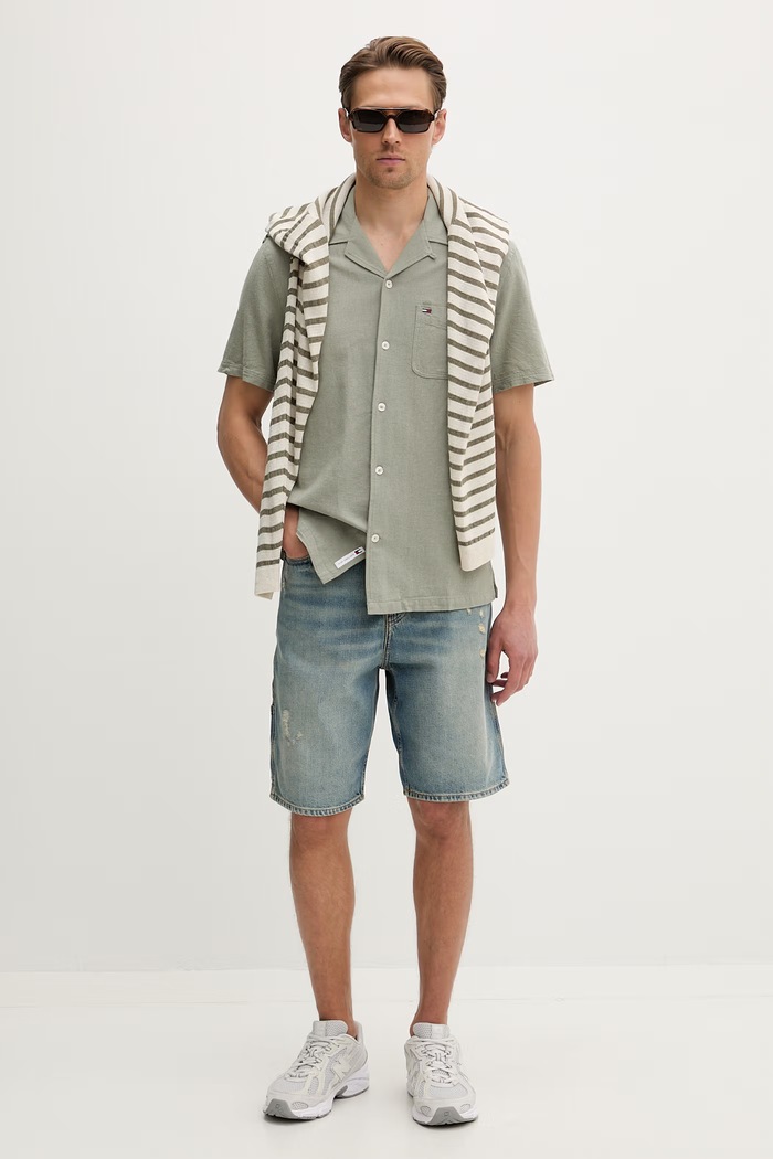 Tommy Jeans cămașă pentru bărbați, cu in DM0DM23058 verde SS26