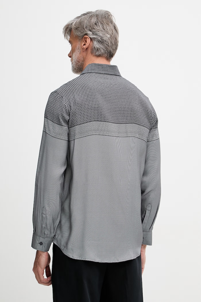 Oblečenie Armani Exchange pánska košeľa z viskózy XM002320.AF13235 tmavomodrá