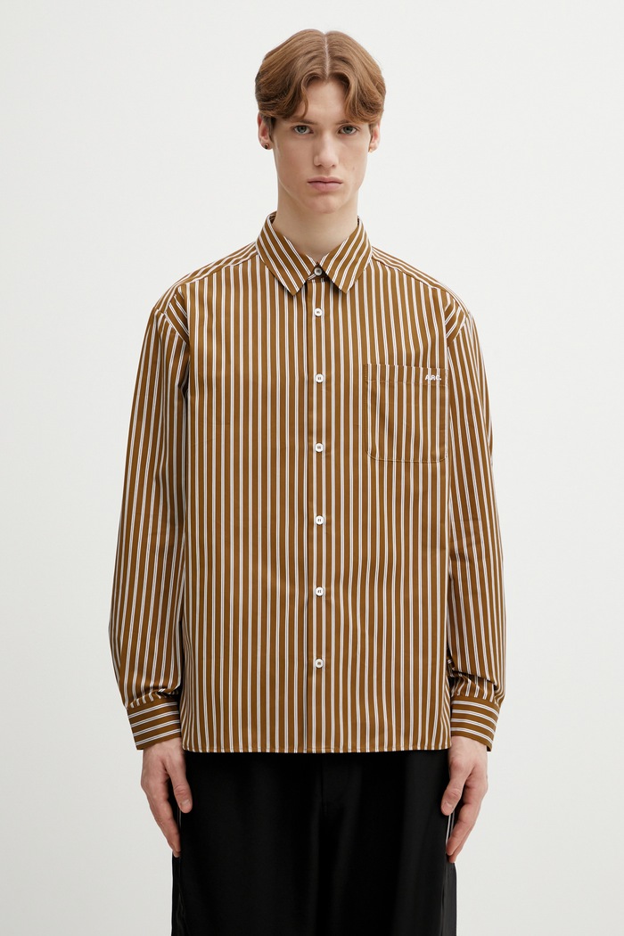 Pamučna košulja A.P.C. Malo Logo relaxed smeđa COHLH.H12553