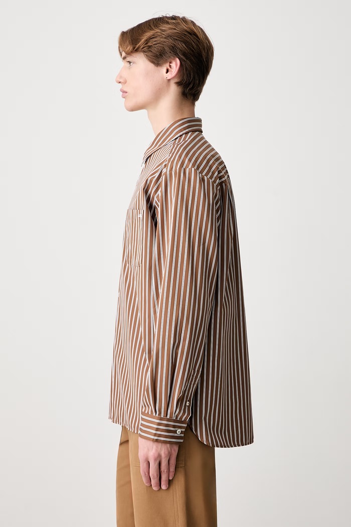 A.P.C. Malo Logo košulja od pamuka za muškarce COHLH.H12553 smeđa SS26
