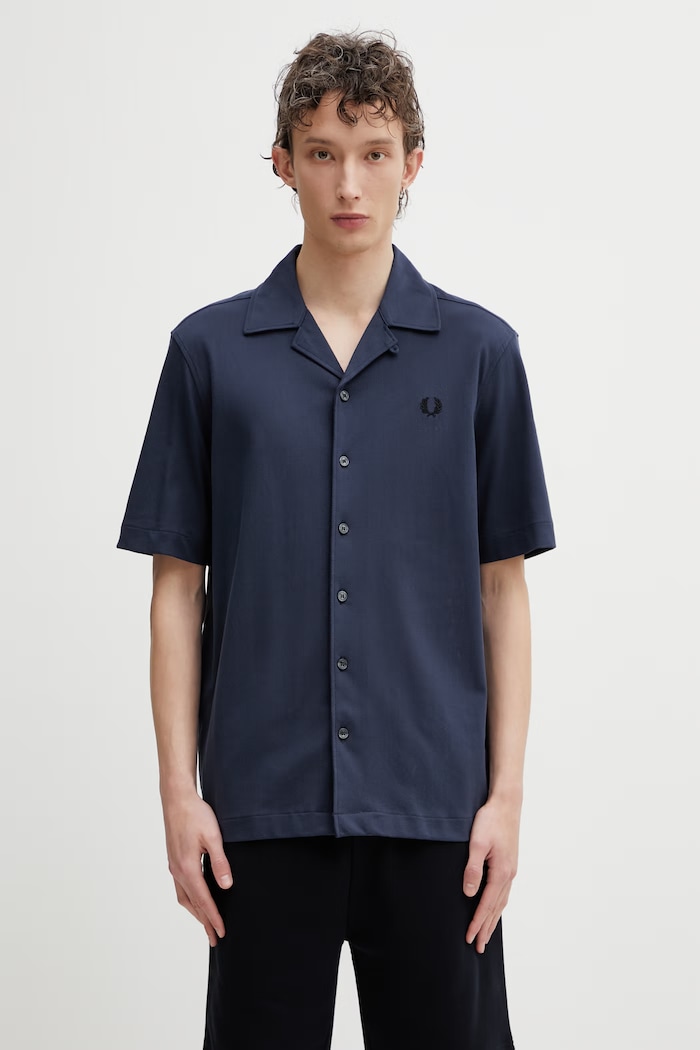 Bombažna srajca Fred Perry Brez vzorca mornarsko modra M1745