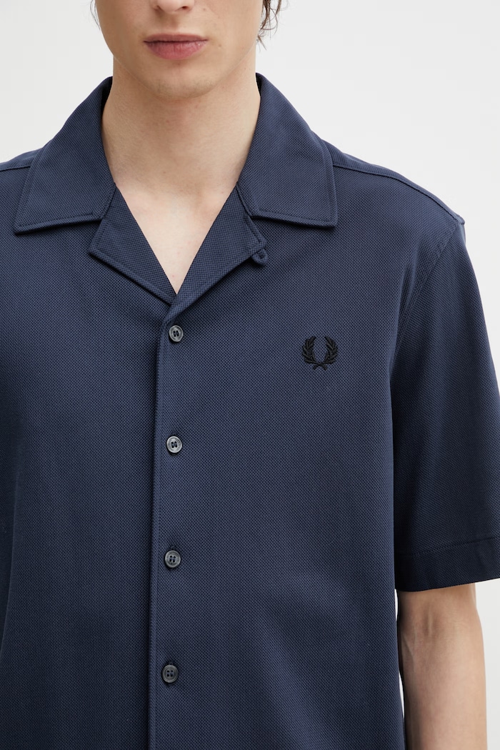 Bombažna srajca Fred Perry mornarsko modra M1745