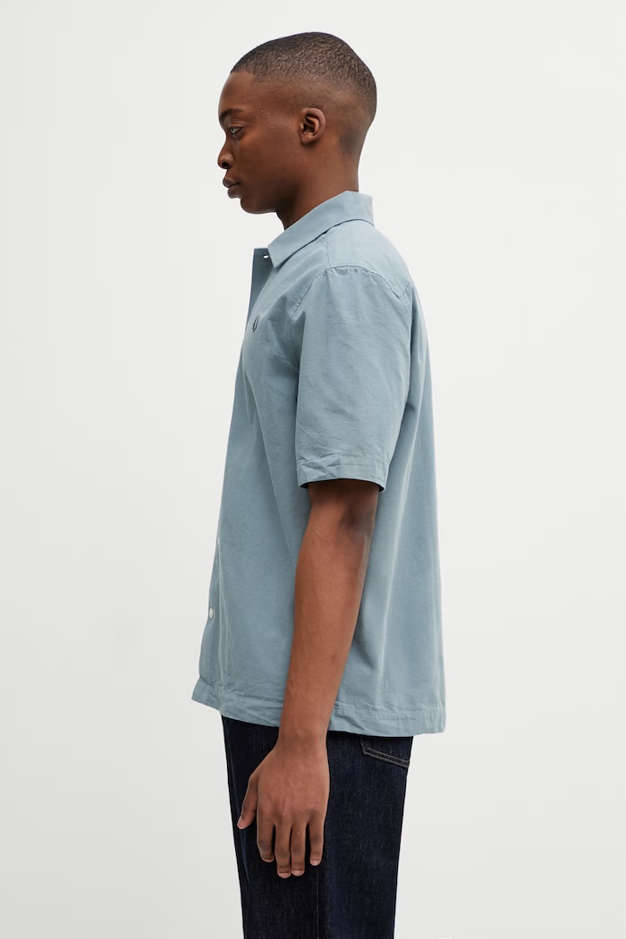Fred Perry koszula bawełniana M2445 niebieski SS26