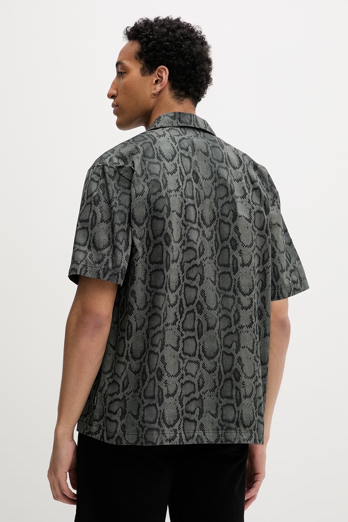 Ρούχα Carhartt WIP S/S Snake Camo Shirt πουκάμισο βαμβακερό Ανδρικό I036275.3QAGD πράσινο