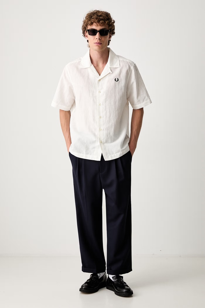 Fred Perry koszula męska z lnem M9894 beżowy SS26