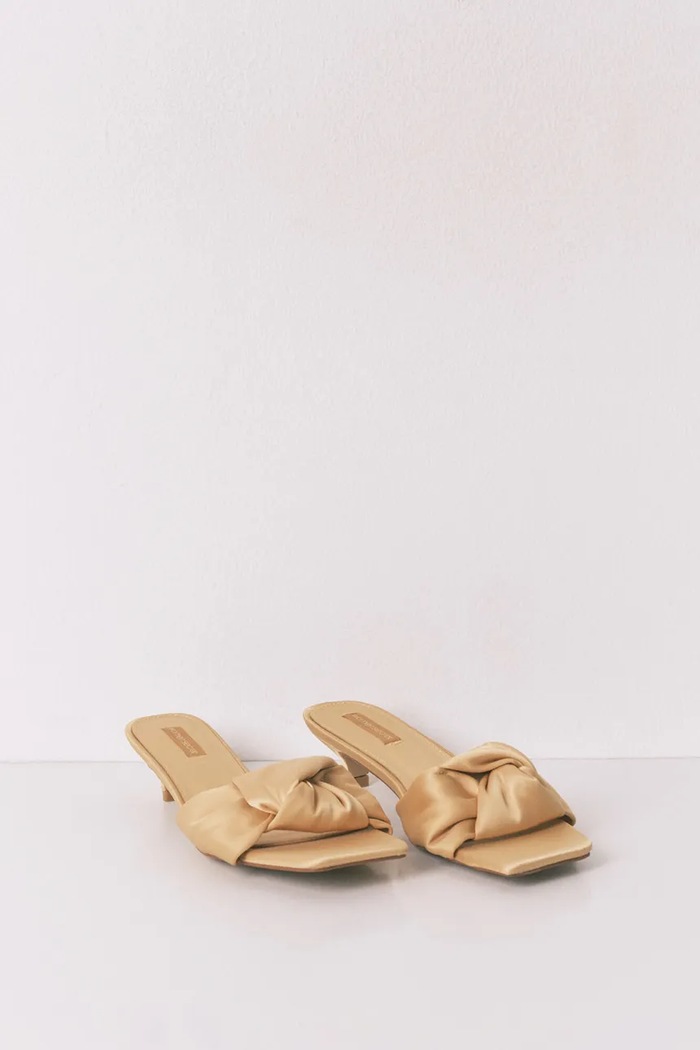 women'secret klapki RM GOLD SLPRS 4993690 beżowy SS26