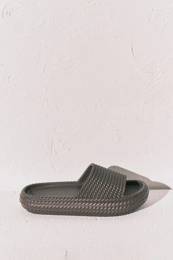 women'secret klapki MM syntetyczny brązowy 5163224