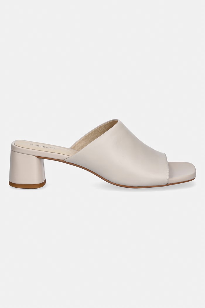 Vagabond Shoemakers dámske kožené šľapky PIPER 5921.201.02 béžová SS26