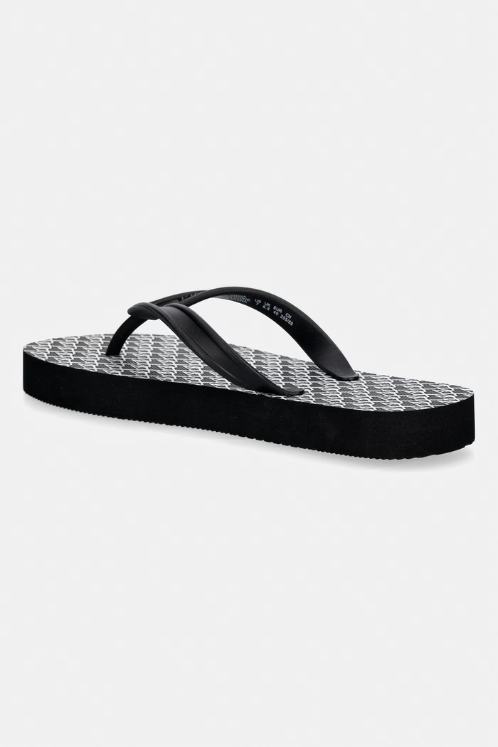 Obuv Šľapky Armani Exchange XDQ010.XV700.MC482 čierna