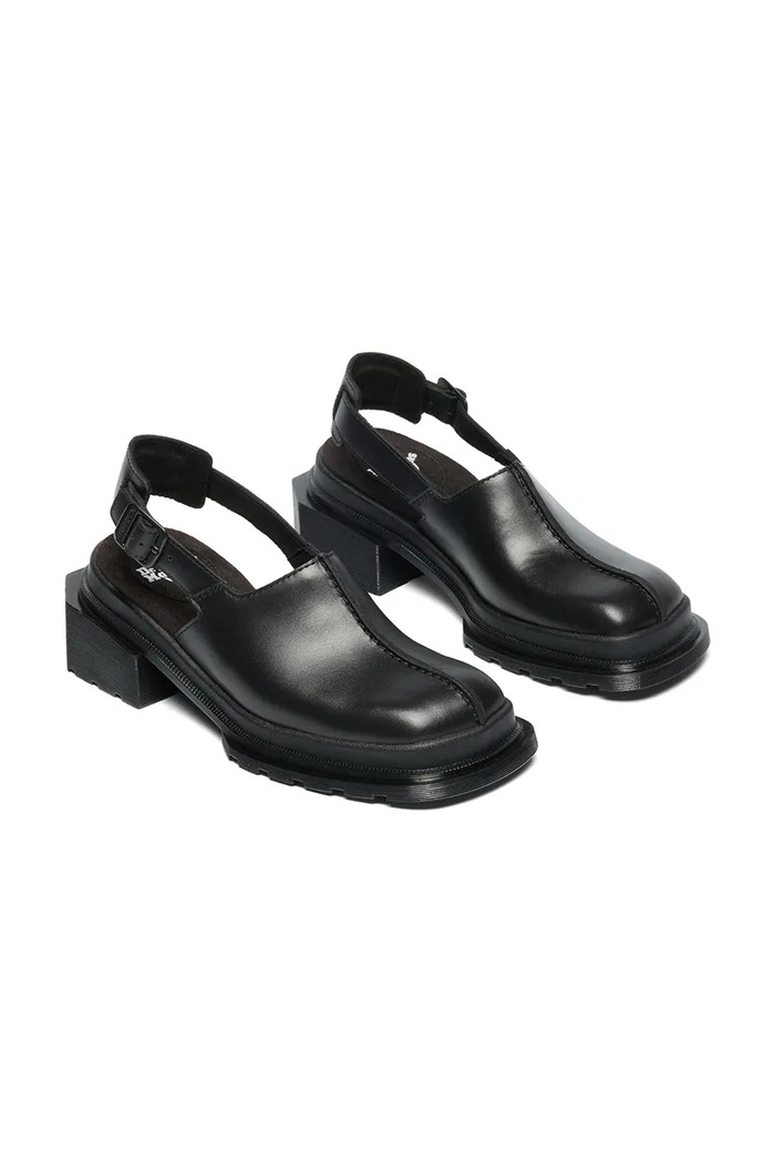 Obuwie Dr. Martens klapki mules damskie skórzane Maybole Mule DM42155001 czarny