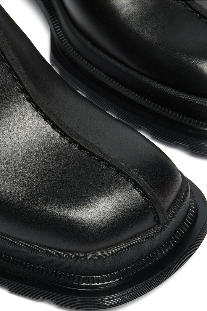 Dr. Martens klapki mules damskie skórzane Maybole Mule DM42155001