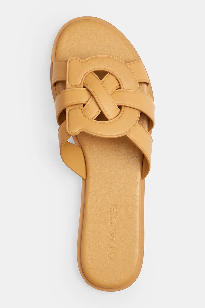 Coach klapki z odkrytymi palcami damskie skórzane Lena Leather Slide Sandal beżowy CDE78.BIC