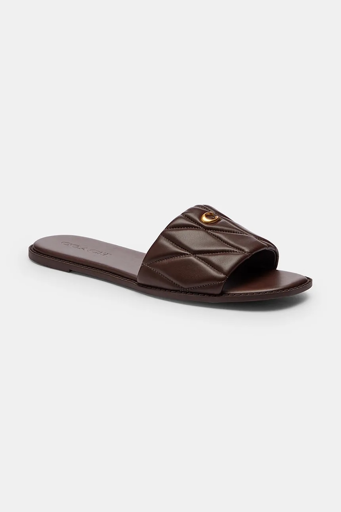 Coach papuci cu toc plat pentru femei, din piele Holly Quilted Leather Sandal CEF42.MPL maro SS26