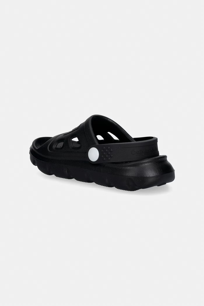 Chlapec Detské šľapky Calvin Klein Jeans V1XF.83326.22.29 čierna