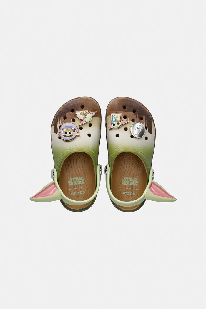 Crocs pantofle dětské STAR WARS GROGU 213004.CROCS.STAR.WARS. zelená SS26