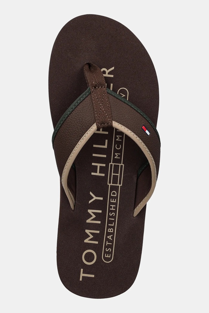 Žabky Tommy Hilfiger TUMBLE BEACH SANDAL hnědá FM0FM05710