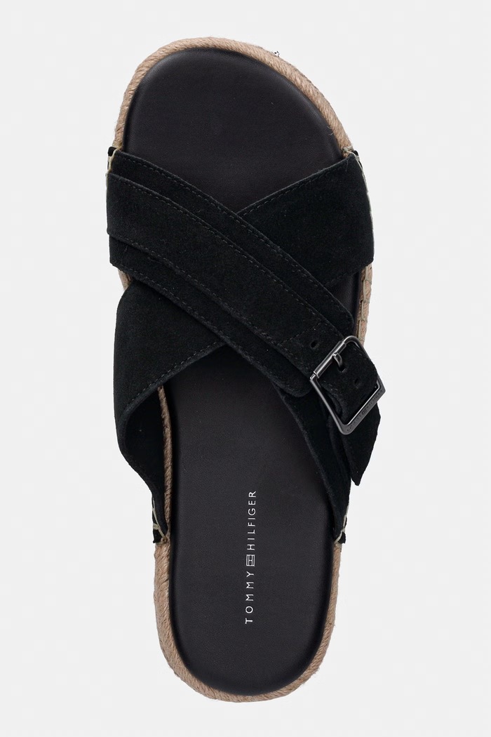 Tommy Hilfiger klapki męskie zamszowe FLEX JUTTE BUCKLE SDE SANDAL czarny FM0FM05772