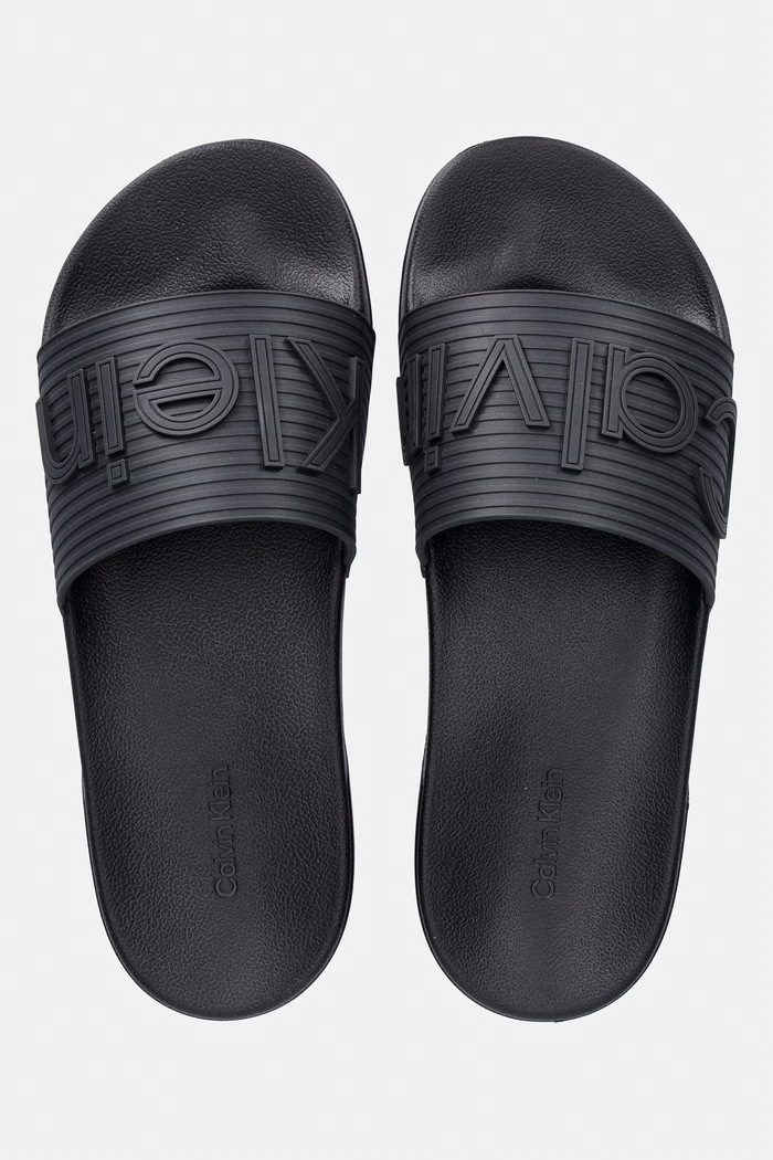 Calvin Klein natikači moški ESS SLIDE TEXTURE HM0HM02113 črna SS26
