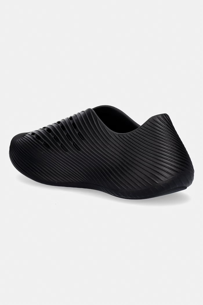Obuwie adidas sneakersy Purechill KI0067 czarny
