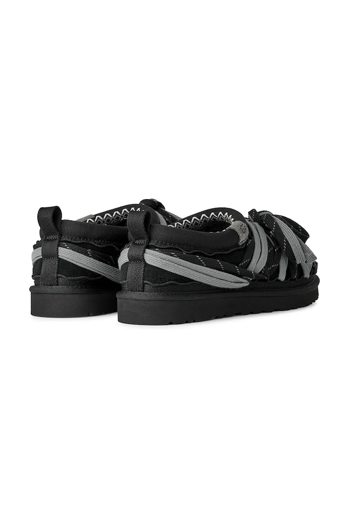 Scarpe UGG pantofole in camoscio M Tasman Lace 1175054.BLK nero