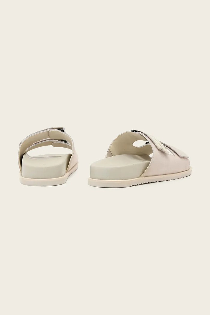 Obuv AllSaints pánske semišové šľapky Vex Sandal M002FE béžová