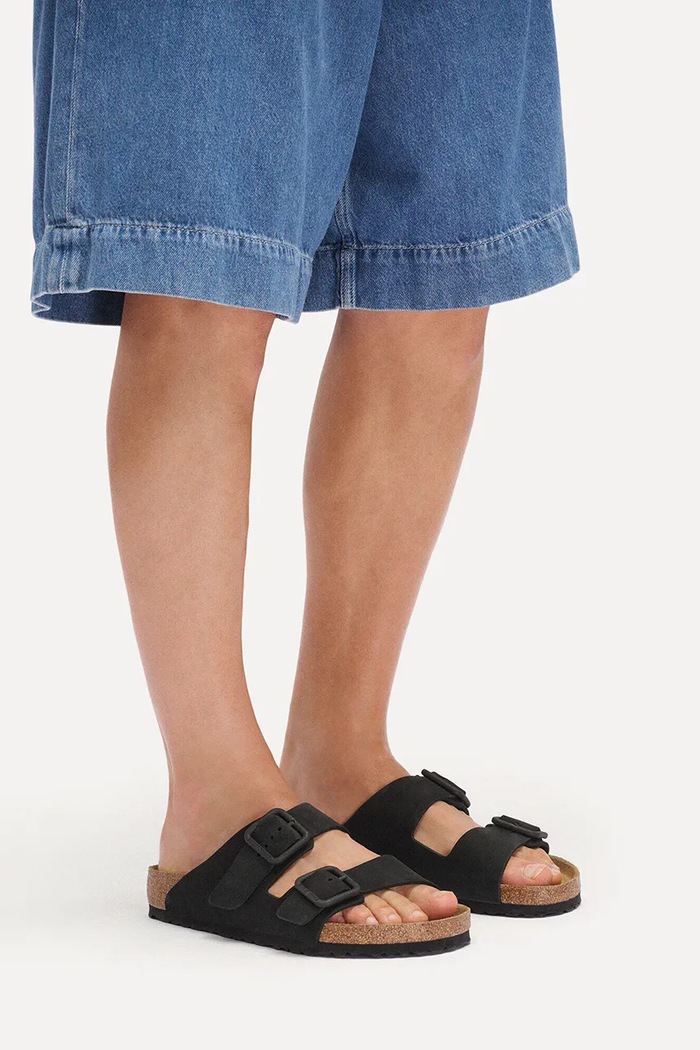 Birkenstock klapki nubukowe Arizona Wire Buckle 1031697