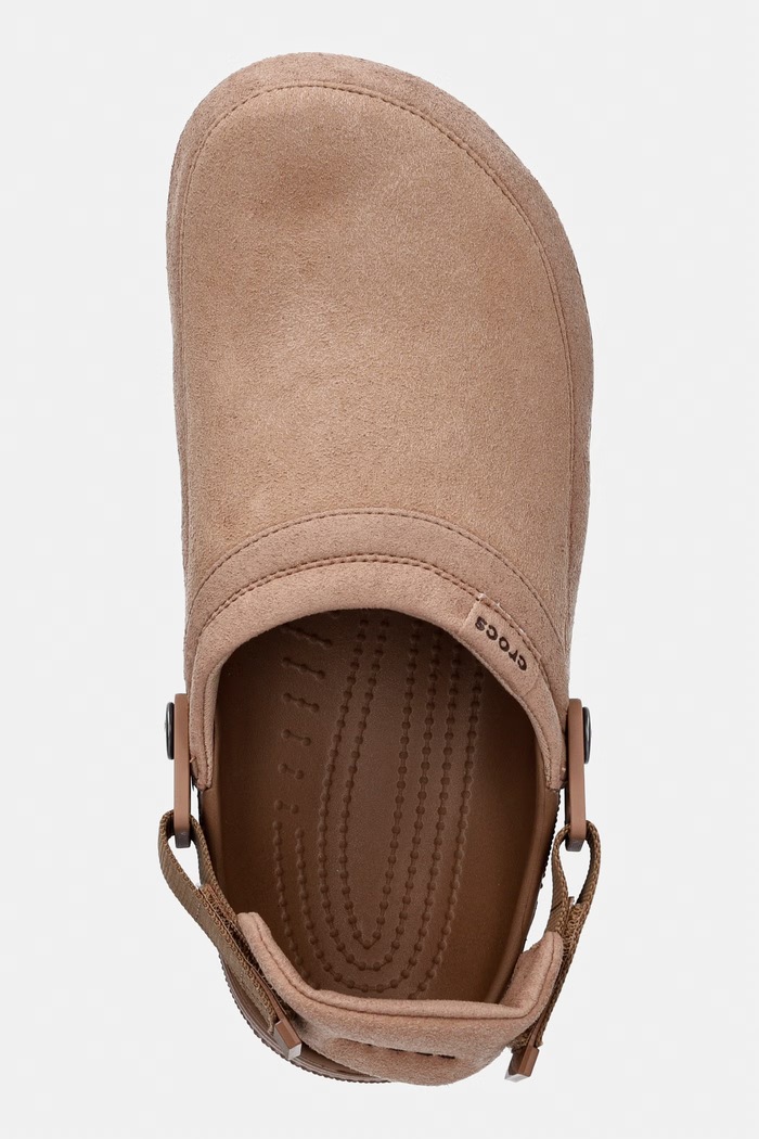 Crocs Classic Crafted Vegan Suede Cg šľapky hnedá 211930.2JJ