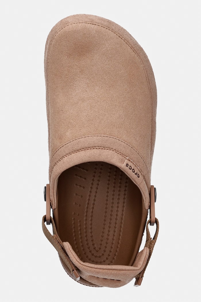 Crocs Classic Crafted Vegan Suede Cg šľapky hnedá 211930.2JJ
