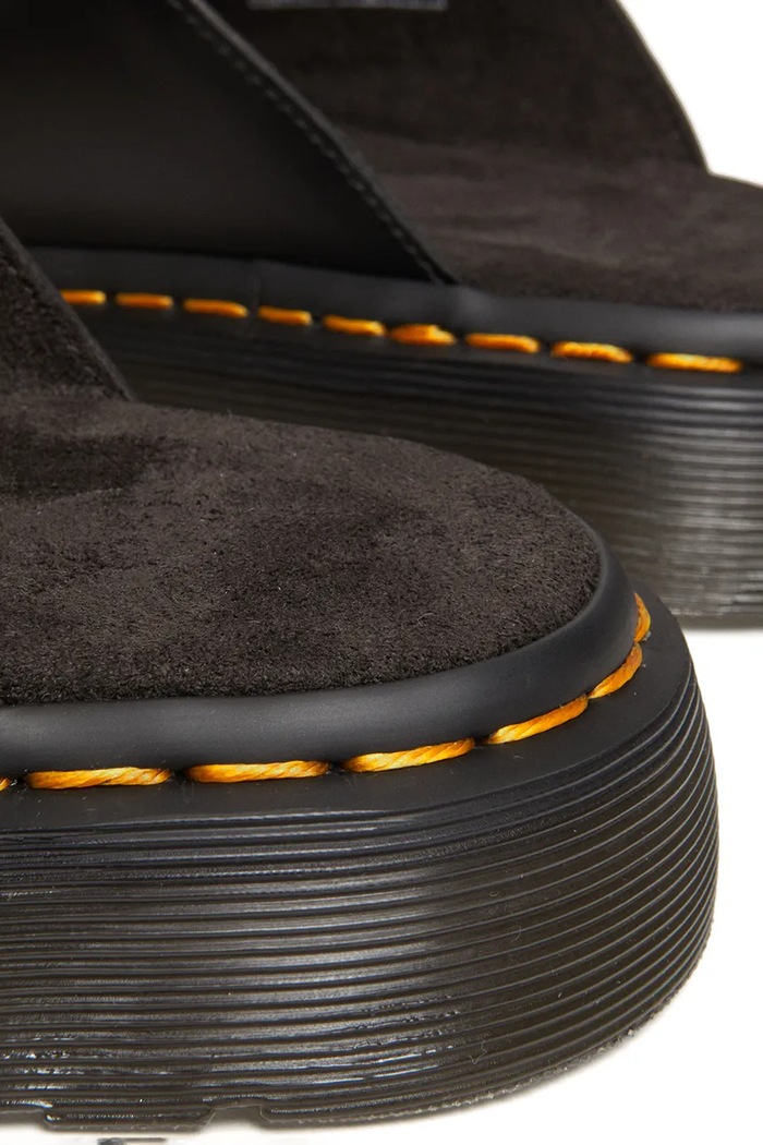Dr. Martens klapki skórzane Josef czarny DM31570001