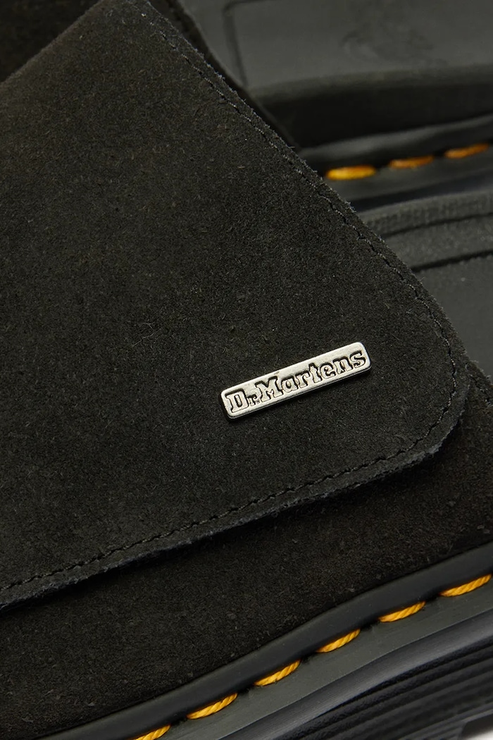 Dr. Martens шлёпанцы на платформе замшевые ZebZag Slide DM42409001 чёрный