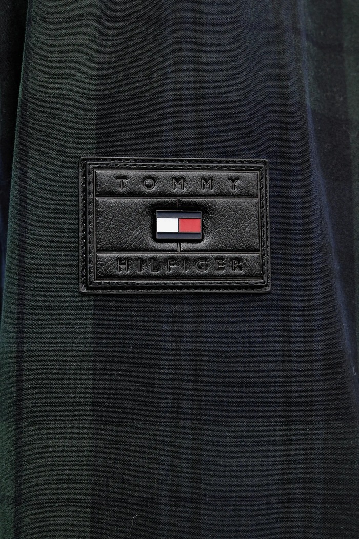 Bavlněná bunda Tommy Hilfiger MW0MW42585 námořnická modř