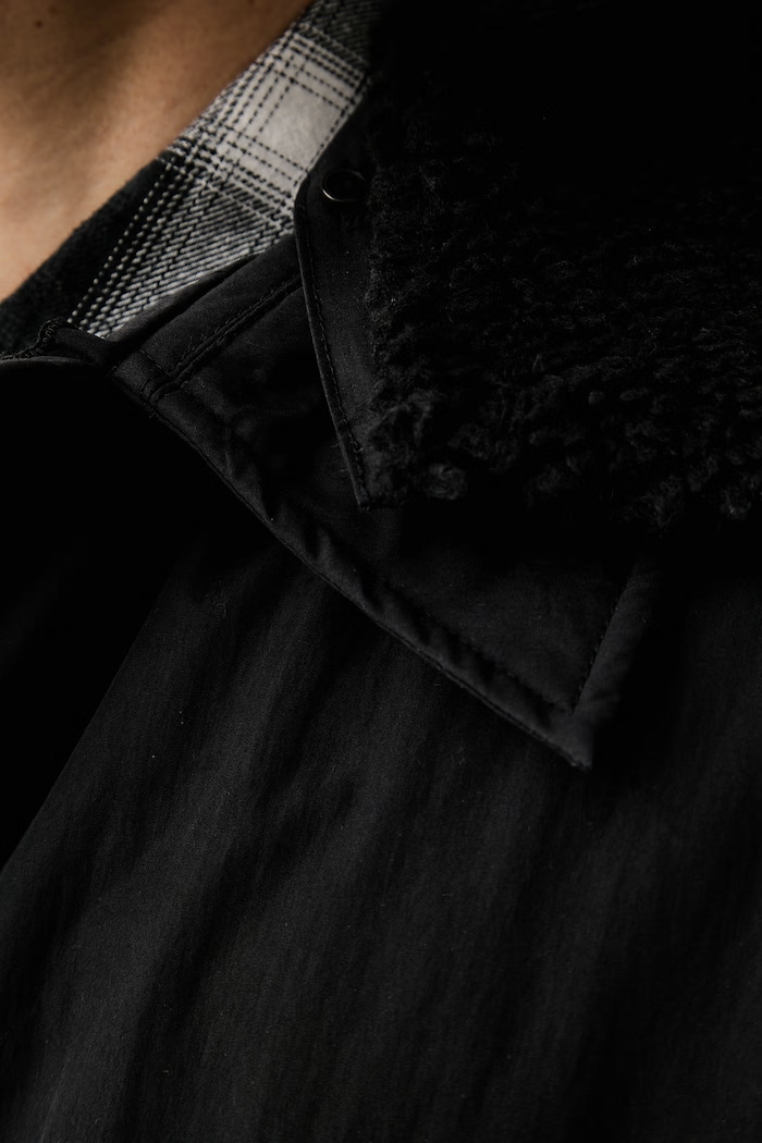 AllSaints plášť pánsky s bavlnou M050OD čierna