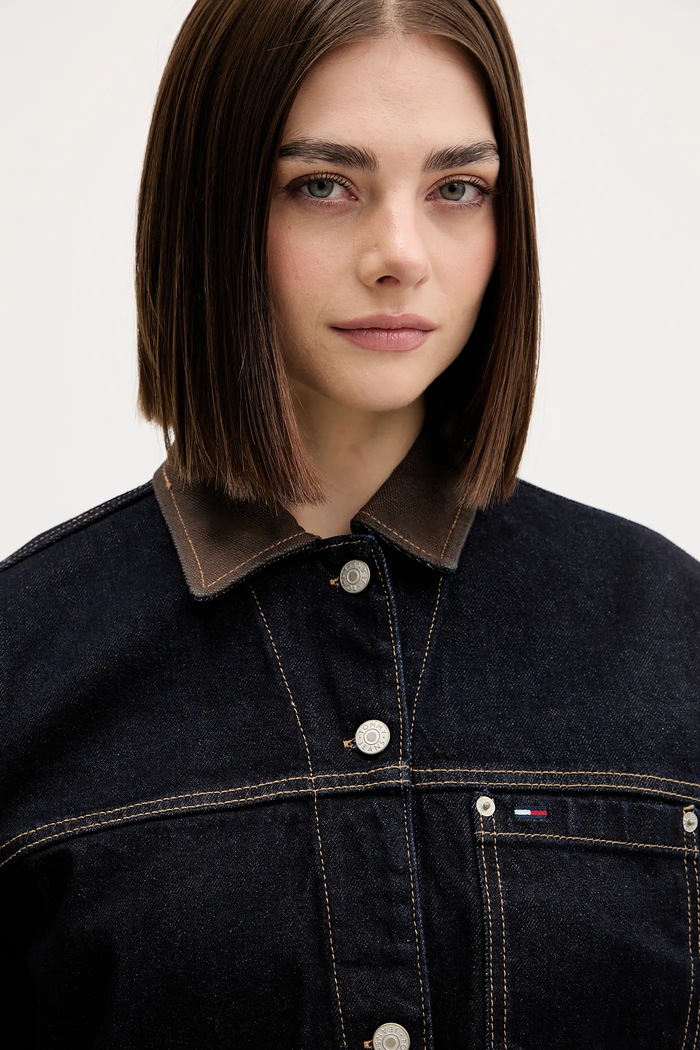 Traper jakna Tommy Jeans mornarsko plava DW0DW21981
