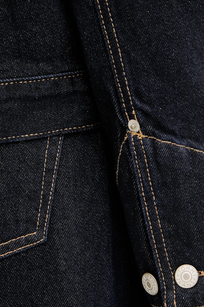 Traper jakna Tommy Jeans DW0DW21981 mornarsko plava