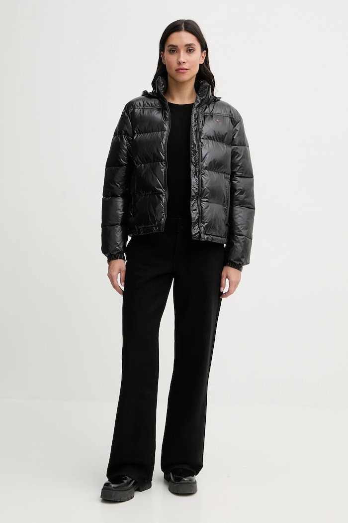 Μπουφάν Tommy Jeans DW0DW22039 μαύρο SS26