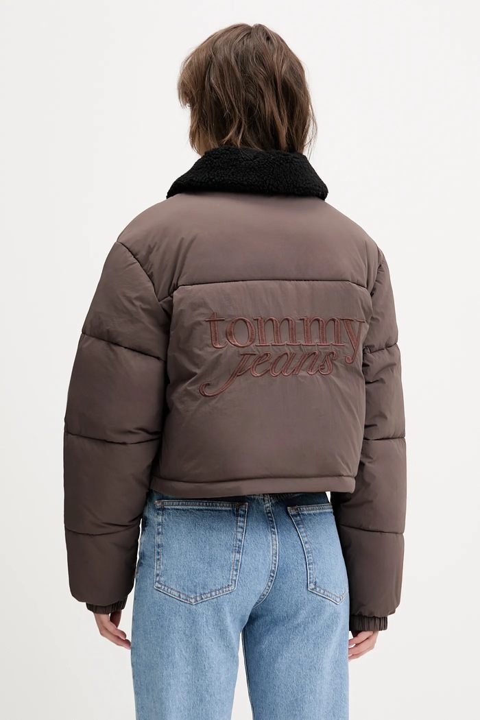 Дрехи Яке Tommy Jeans DW0DW22049 кафяв
