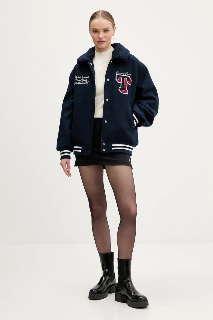 Tommy Jeans dzseki gyapjúkeverékből DW0DW22051 sötétkék SS26