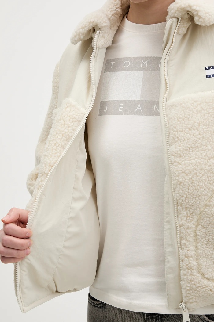 Tommy Jeans rövid kabát DW0DW22053 bézs
