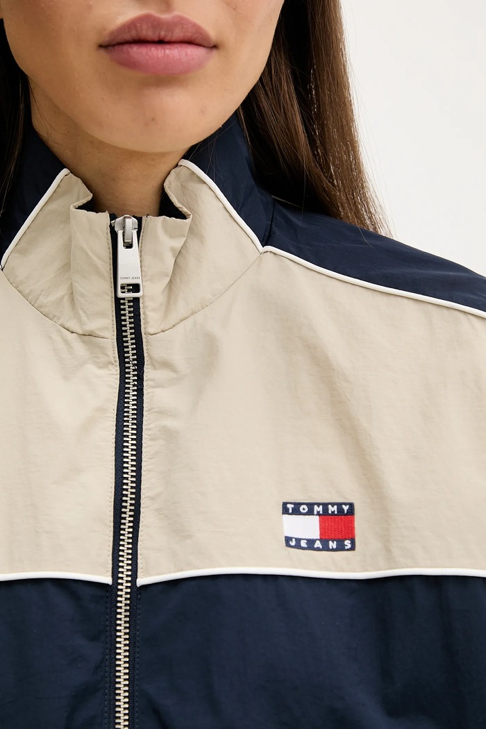 Tommy Jeans rövid kabát DW0DW22055 sötétkék