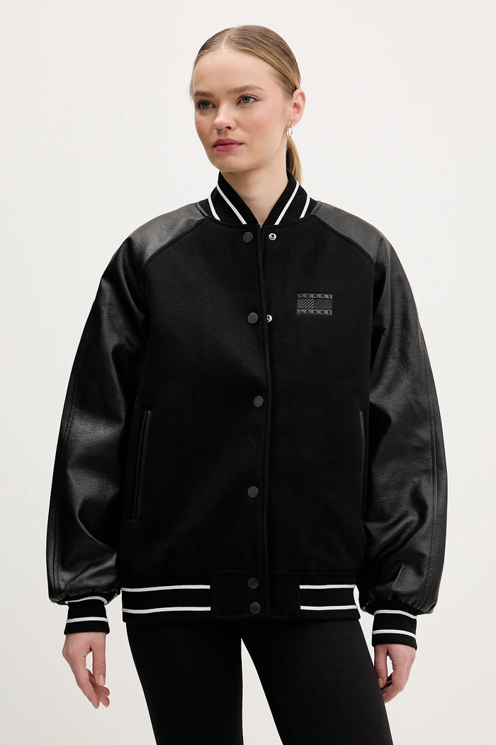Tommy Jeans dzseki gyapjúkeverékből enyhén szigetelt fekete DW0DW22557