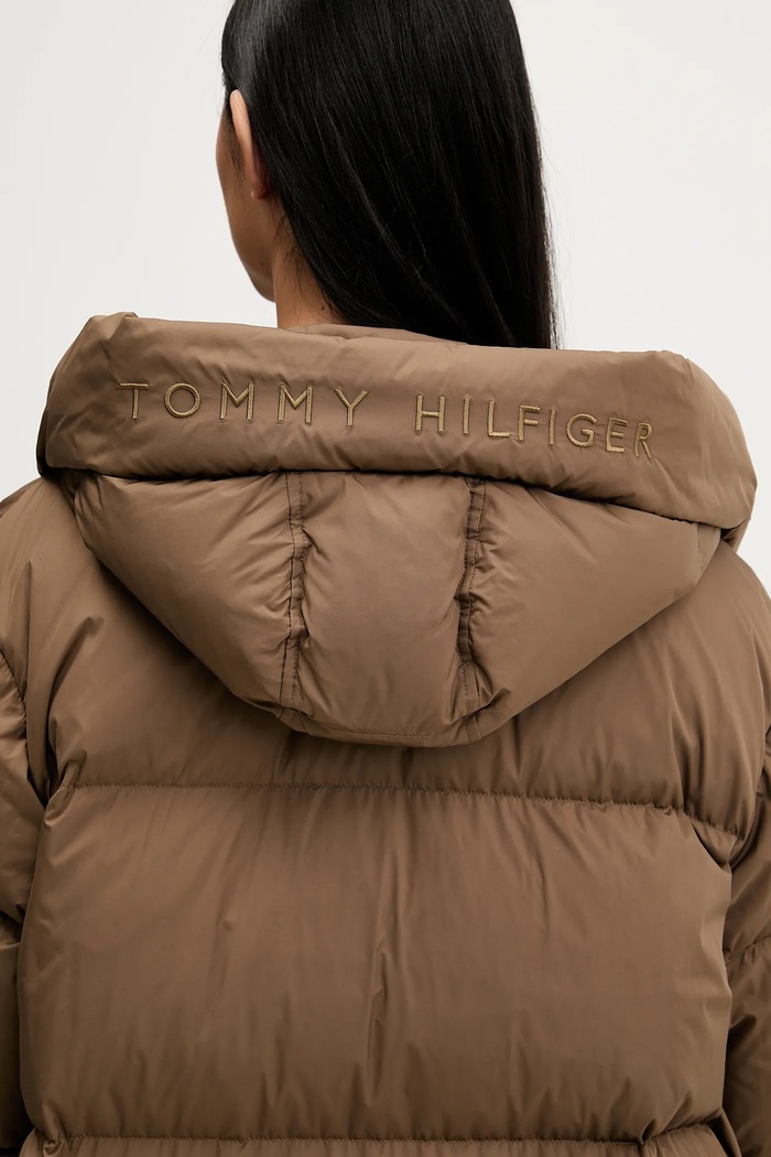 Péřová bunda Tommy Hilfiger WW0WW47745 hnědá