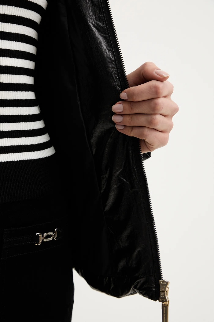 Куртка Armani Exchange XW001808.AF18998